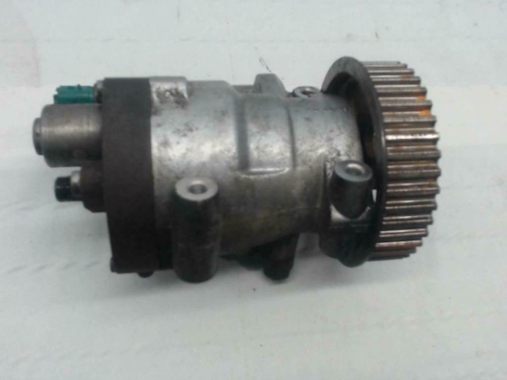 pompe  injection renault  1.5dci 48 kw  8200057225, Enlèvement, Utilisé, Renault