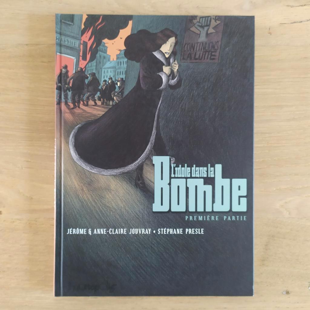 L'idole dans la bombe 1 Jouvray Presle EO TBE, Une BD, Enlèvement ou Envoi, Comme neuf