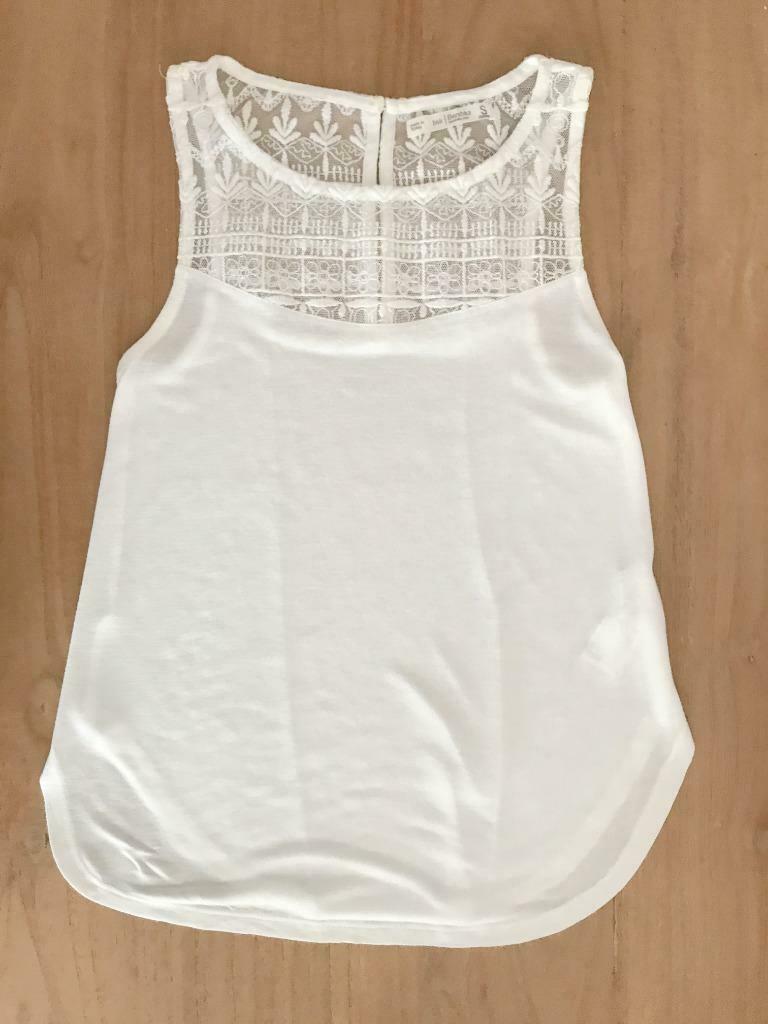 Geweldig wit toppje van Bershka mt XS, Kinderen en Baby's, Ophalen of Verzenden, Zo goed als nieuw, Meisje