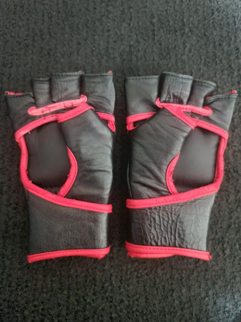 Gants de MMA, Sports & Fitness, Taille M, Neuf