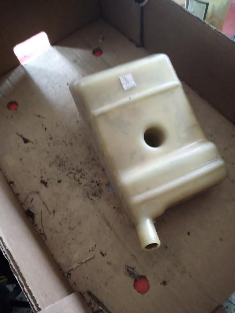 Water bak motor Volvo 340 diesel, Ophalen of Verzenden, Volvo