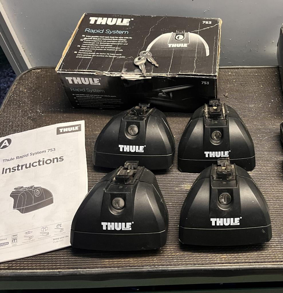 Thule 753 + kit 4053 voor peugeot 308sw, Autos : Divers, Porte-bagages, Comme neuf, Enlèvement ou Envoi