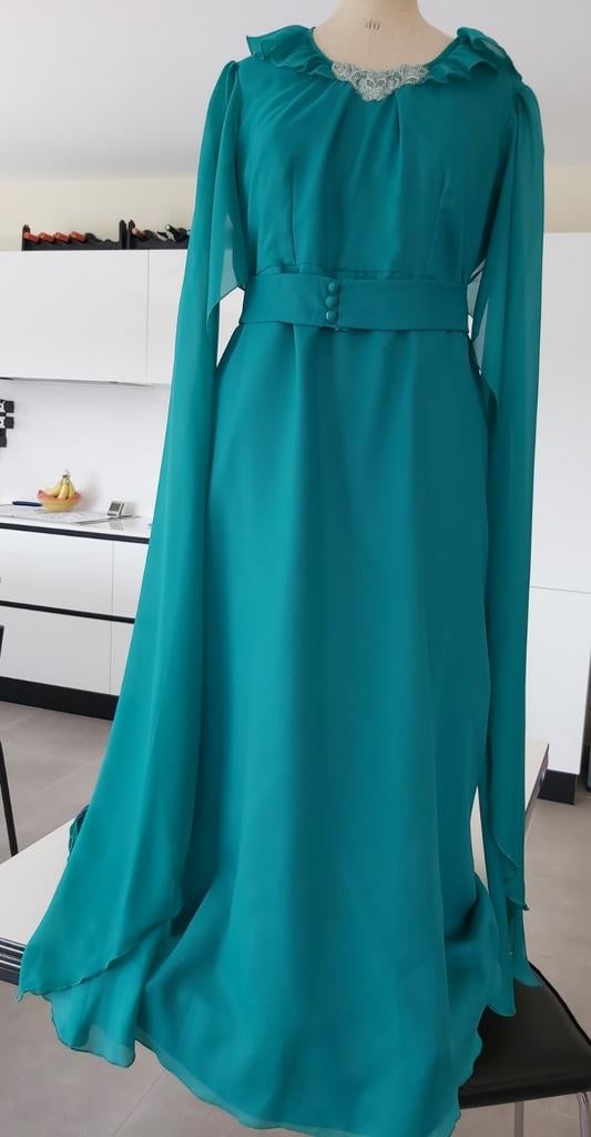 Robe de cérémonie verte 44, Taille 42/44 (L), Enlèvement ou Envoi, Robe de cocktail, Comme neuf