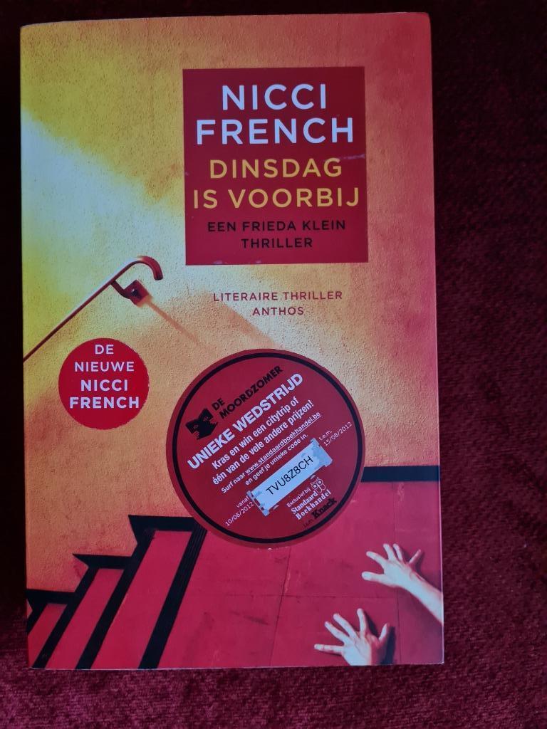 Nicci French Dinsdag is voorbij, Boeken, Ophalen of Verzenden
