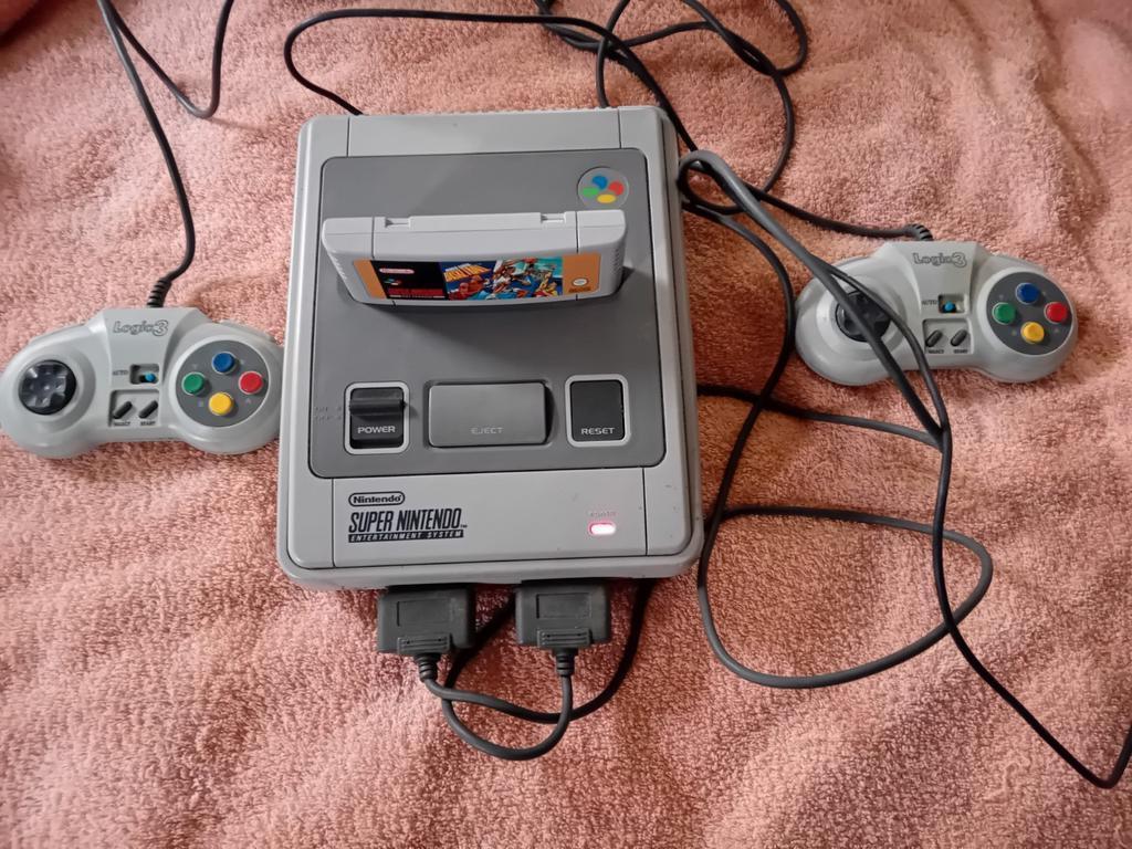 Super Nintendo-entertainmentsysteem 1992, Ophalen of Verzenden, Gebruikt, Met 2 controllers, Met Super GameBoy adapter