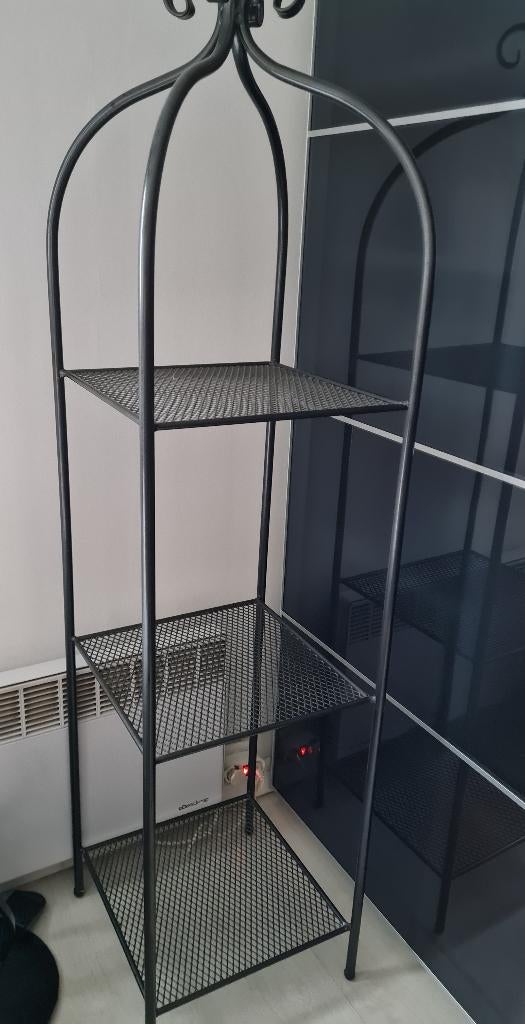 Zwart regaal, Ophalen, Zo goed als nieuw, Metaal, Overige typen