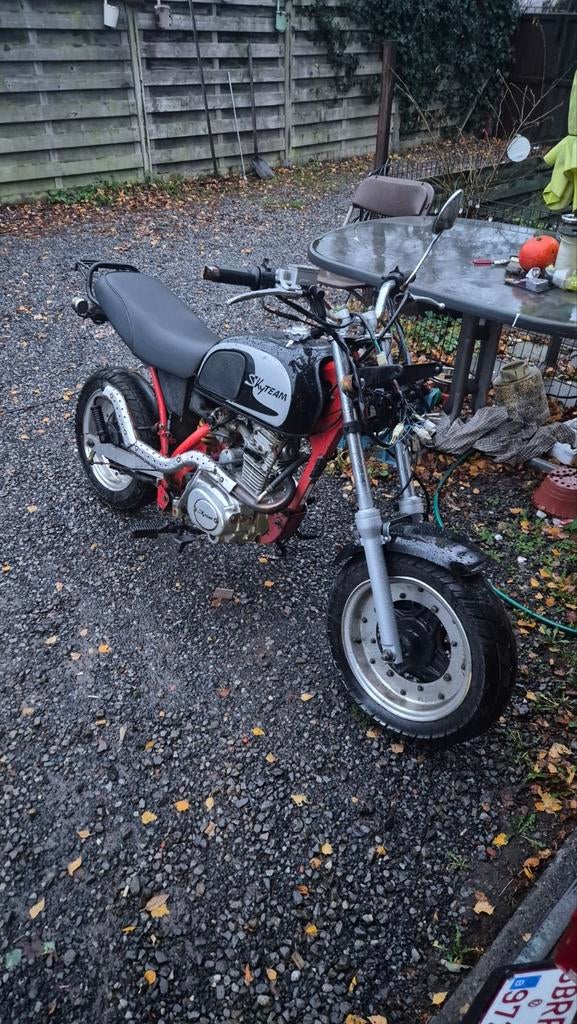 Skytaem cobra, Fietsen en Brommers, Ophalen