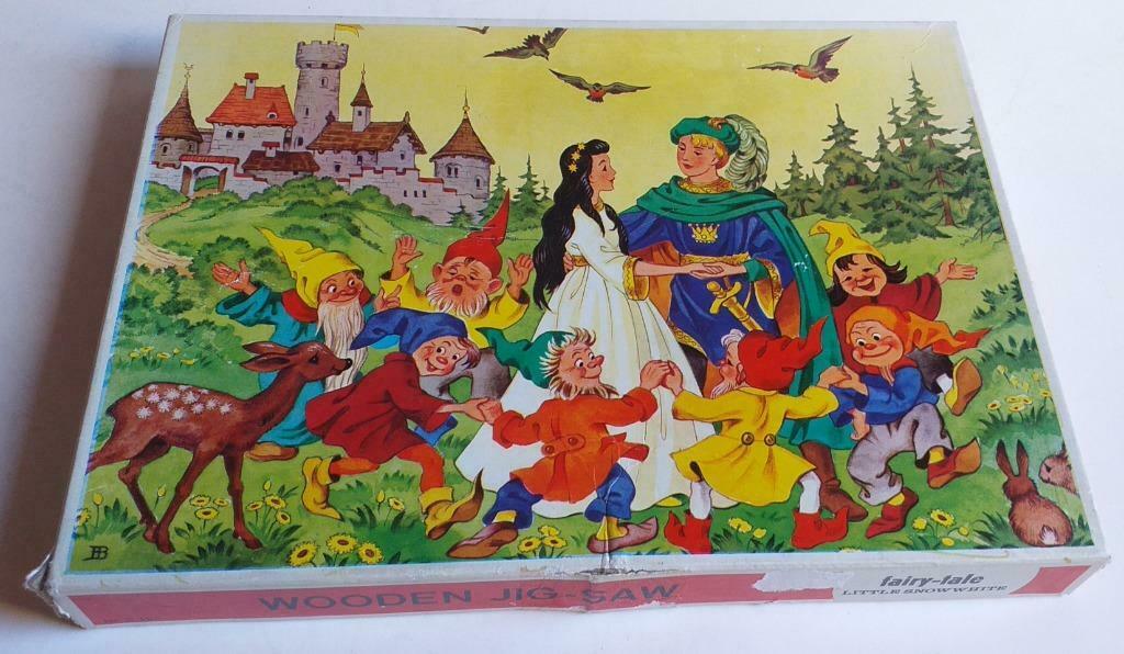 Oude houten puzzel - Sneeuwwitje, Gebruikt, 10 tot 50 stukjes, Ophalen of Verzenden, Van hout