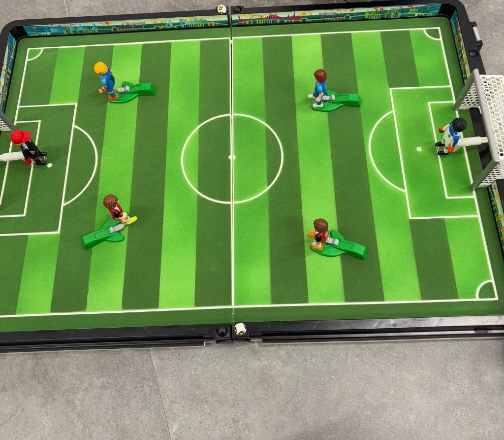 Playmobil - voetbalveld, Ophalen, Zo goed als nieuw, Complete set