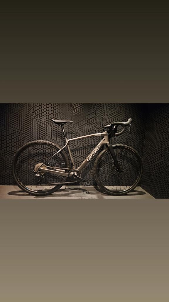 Wilier Jena m€ 2700
‍️carbon frame & carbon voorvork
‍, Neuf, Wilier, Enlèvement, Jacky.sport@telenet.be