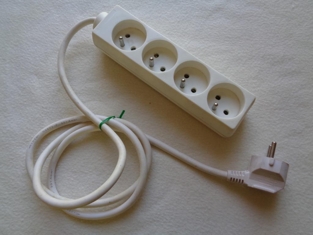 Rallonge électrique 4 prises câble 1m40, Enlèvement ou Envoi, Utilisé