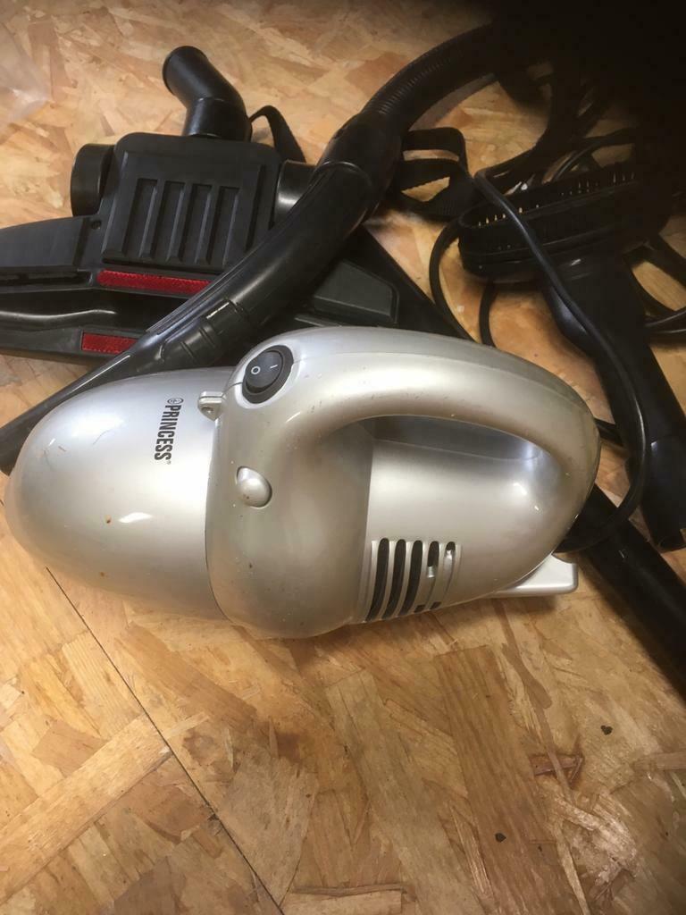 Aspirateur pour voiture