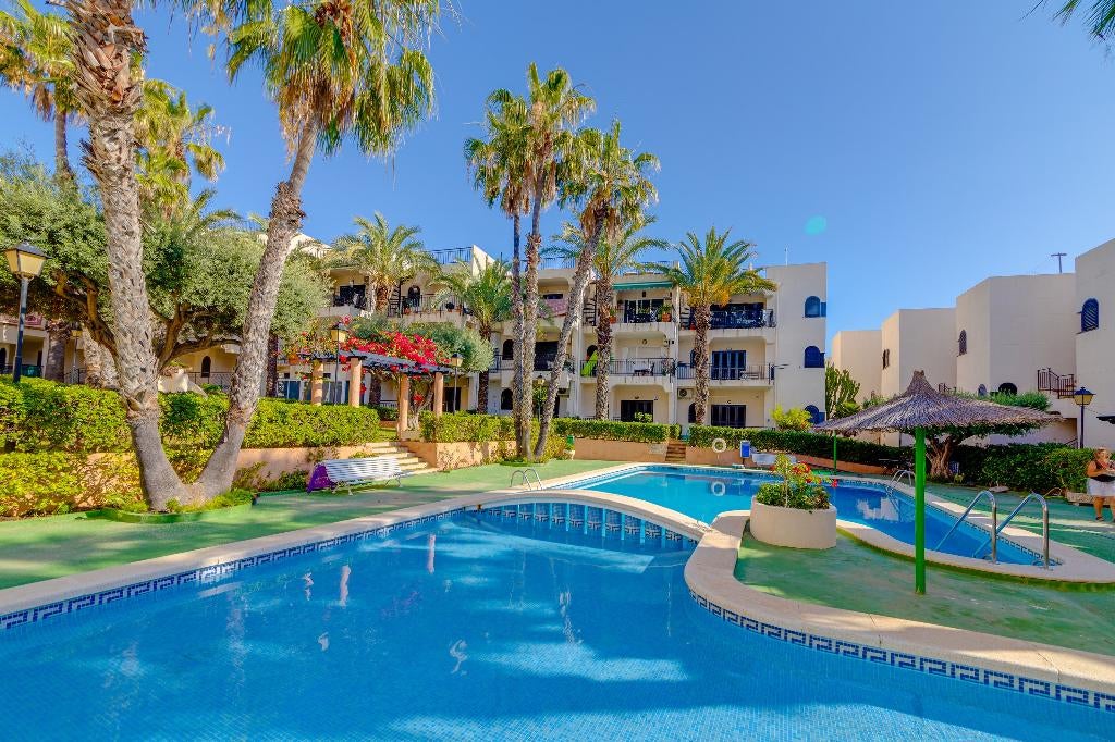 Zonnig appartement in Torrevieja te huur, Propriétaire, Ville, 4 personnes, Appartement