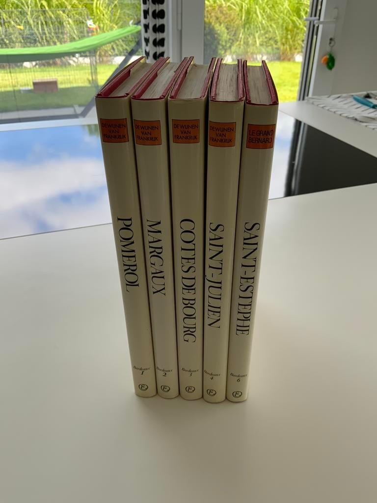 Wijnboeken van Frankrijk Bernard Ginestet, Enlèvement ou Envoi, Comme neuf