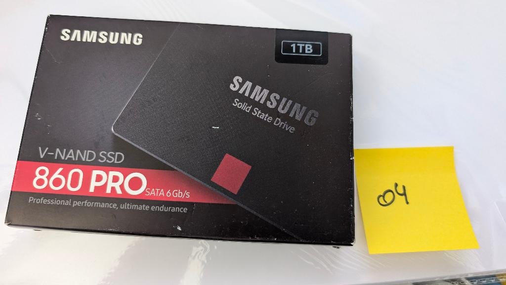 SSD Samsung 860 PRO – 1 To (neuf/nieuwe), Informatique & Logiciels, Disques durs, Neuf, Serveur, Interne, NAS, Enlèvement
