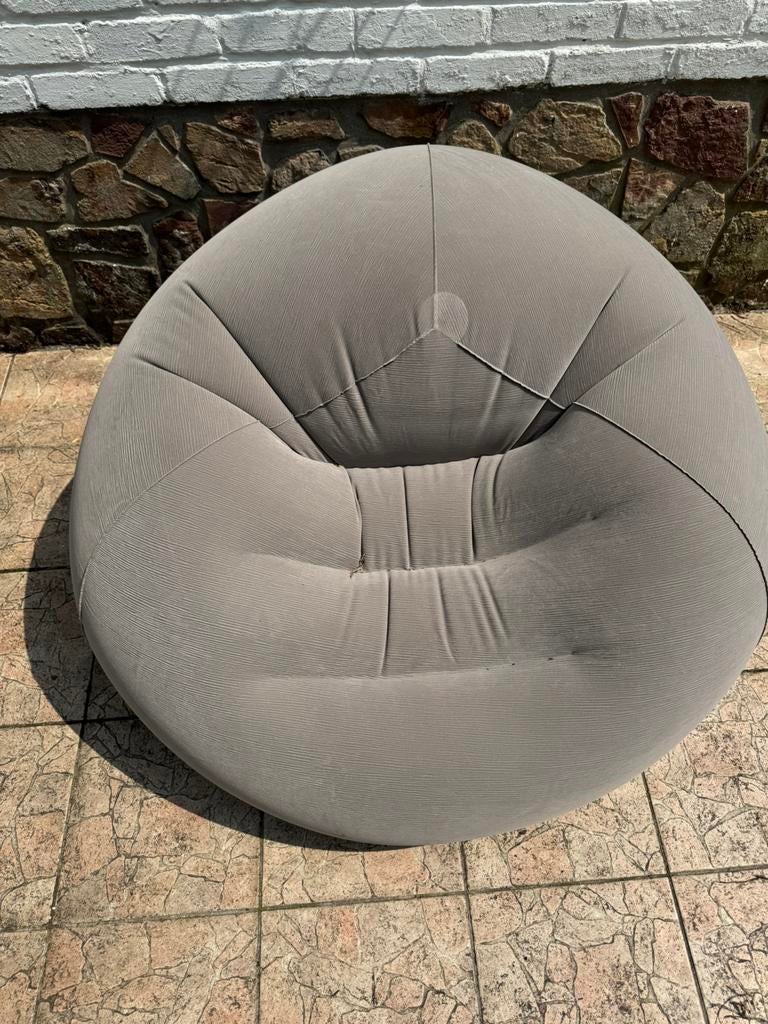 Pouf gonflable design neuf, Maison & Meubles, Enlèvement ou Envoi, Comme neuf, Gris, Pouf