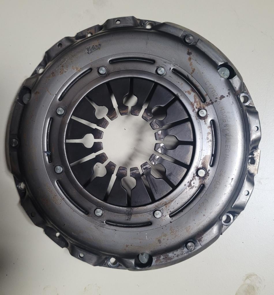 Kit Embrayage + butée Valeo VAL834673 pour 1.5 & 1.6 tdci, Autos : Pièces & Accessoires, Enlèvement, Utilisé, Volvo