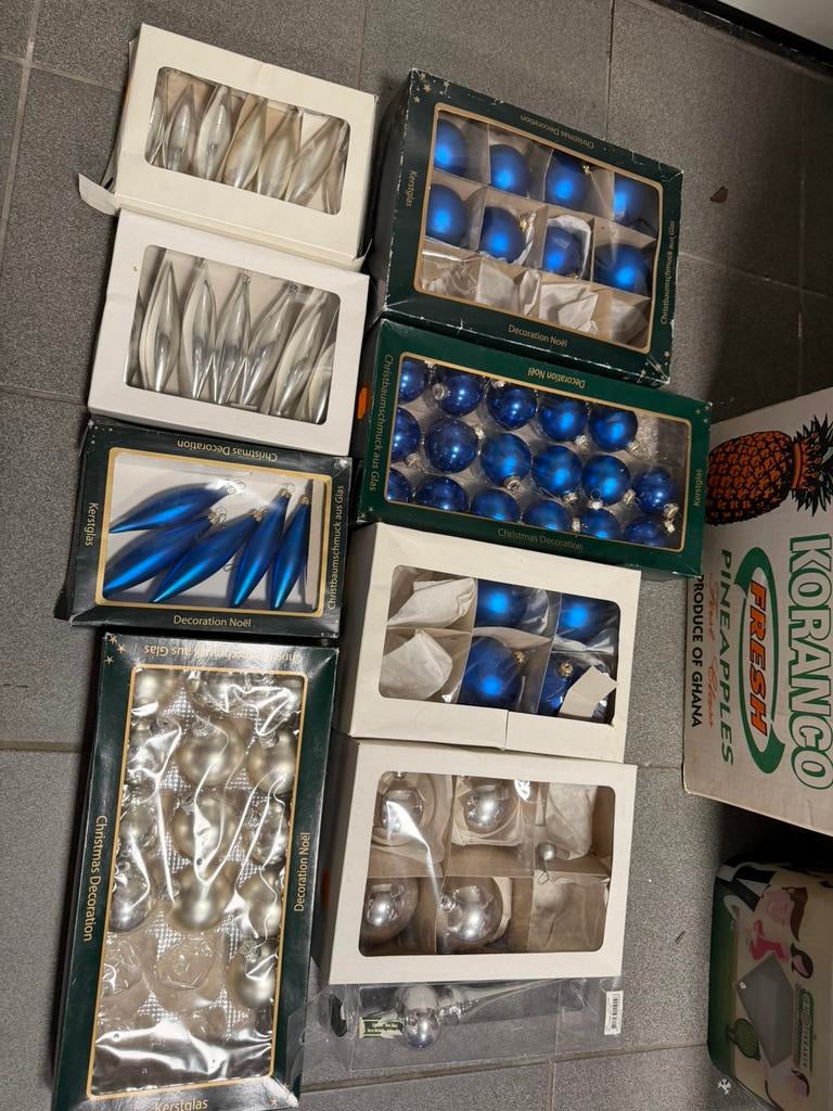Kerstballen/pegels blauw en zilver mat en glans, Ophalen, Gebruikt