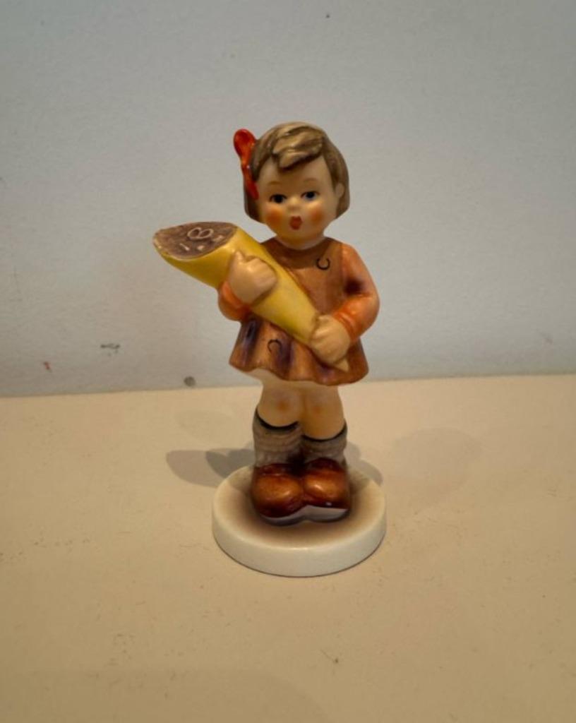 Hummel #549 "A Sweet Offering", Enlèvement, Neuf, Hummel