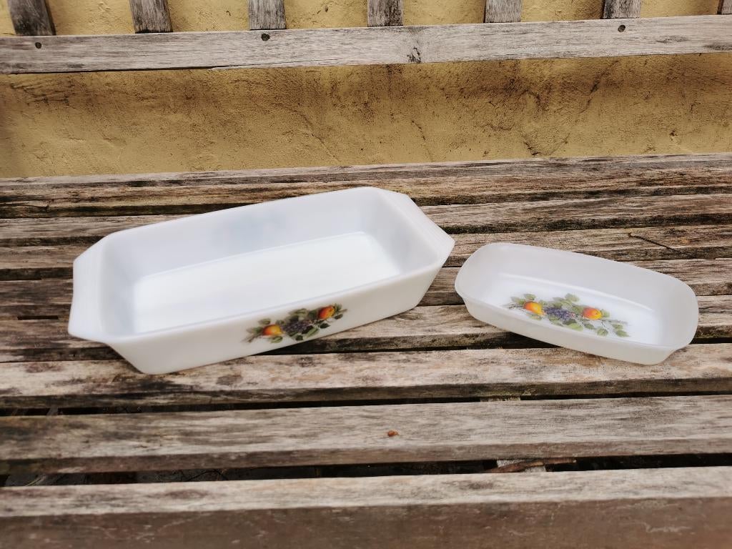 Vintage arcopal schotels ‘Fruits de France’ melkglas., Huis en Inrichting, Keuken | Servies, Zo goed als nieuw, Schaal of Schalen