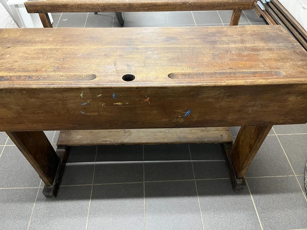 Schoolbankje, Ophalen