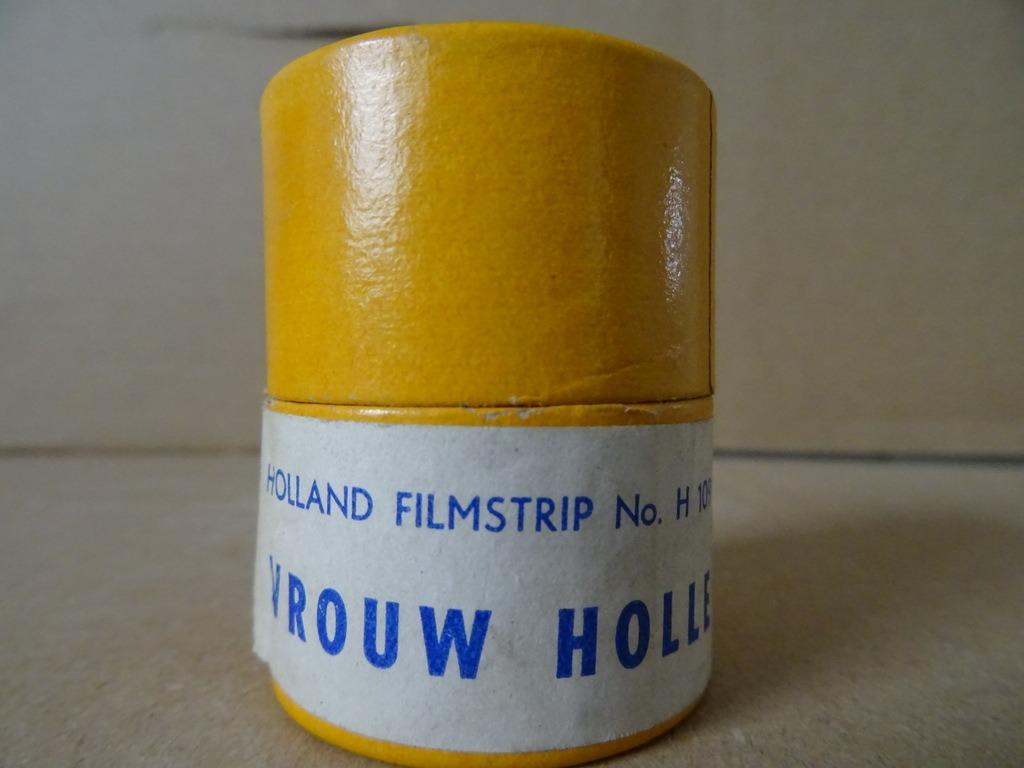 Curiosa Holland filmstrip No. H 109 Vrouw Holle filmstrook, Antiek en Kunst, Curiosa en Brocante, Ophalen of Verzenden