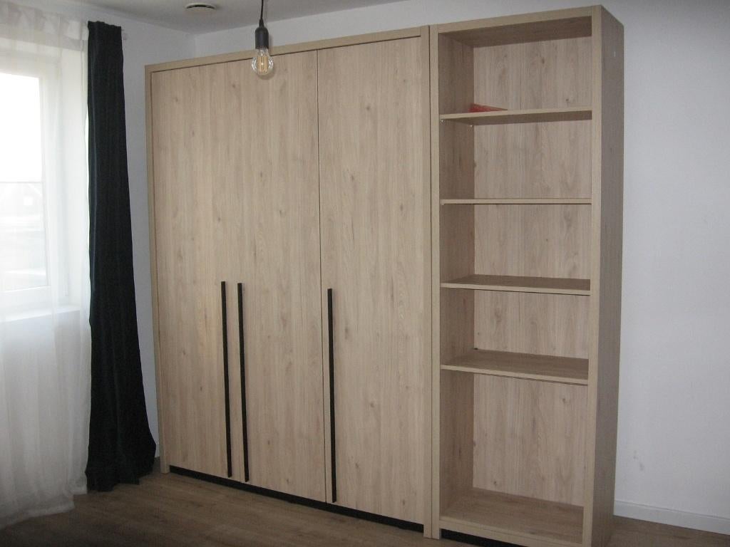 3 deurs kledingkast + open legkast Gero, Huis en Inrichting, Kasten | Kleerkasten, Ophalen, Met deur(en), 200 cm of meer, Zo goed als nieuw