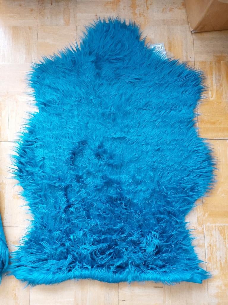 Fosse Fourrure décoratifs 2 pièce 10€ la pièce nouvelle, Enlèvement, Comme neuf