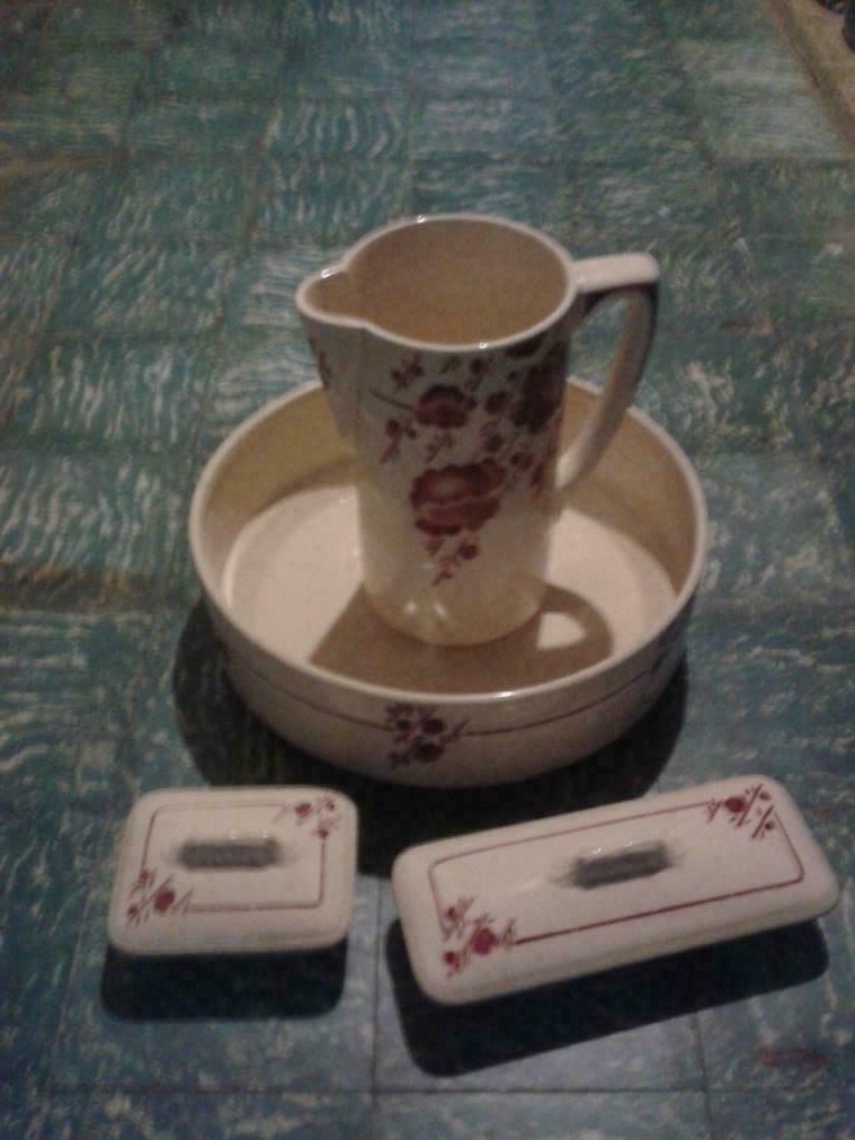 oude waskom (2 sets) - mooi voor kamers Bed and Breakfast, Antiek en Kunst, Ophalen of Verzenden