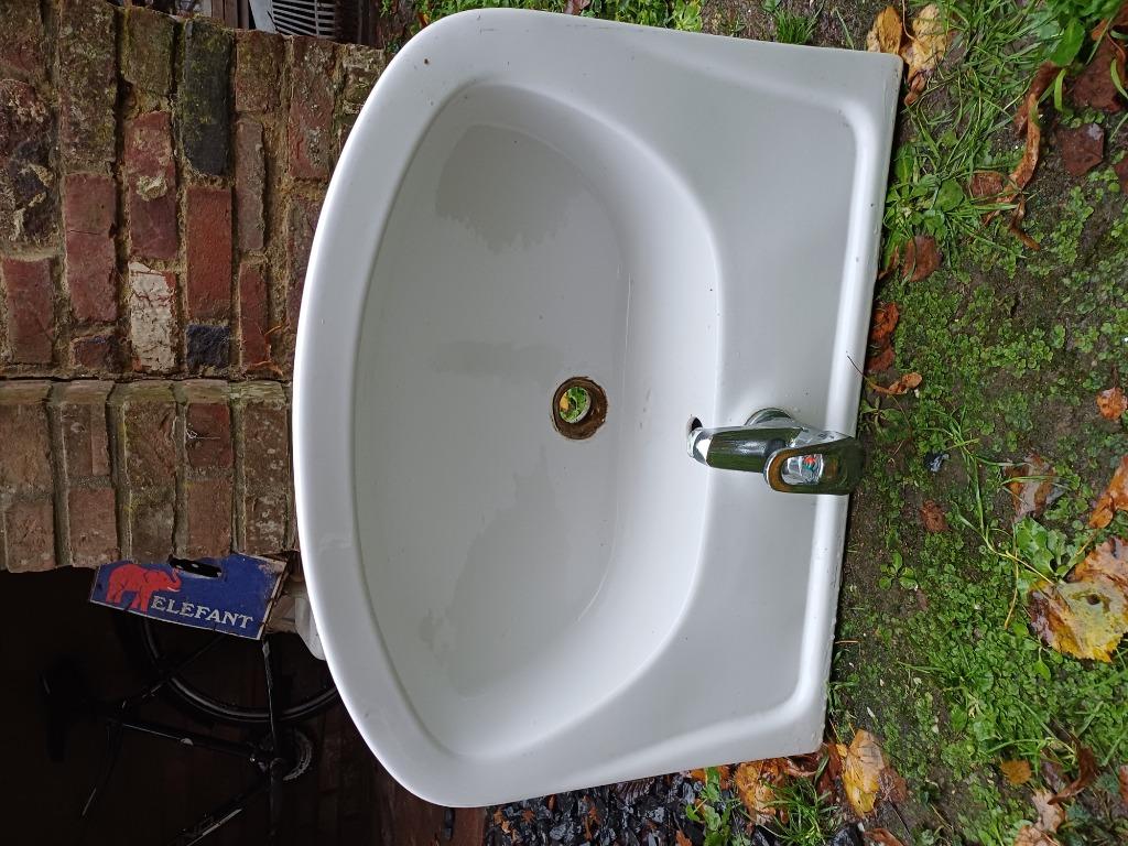 Vend lavabo, Enlèvement, Utilisé, Pierre, Lavabo