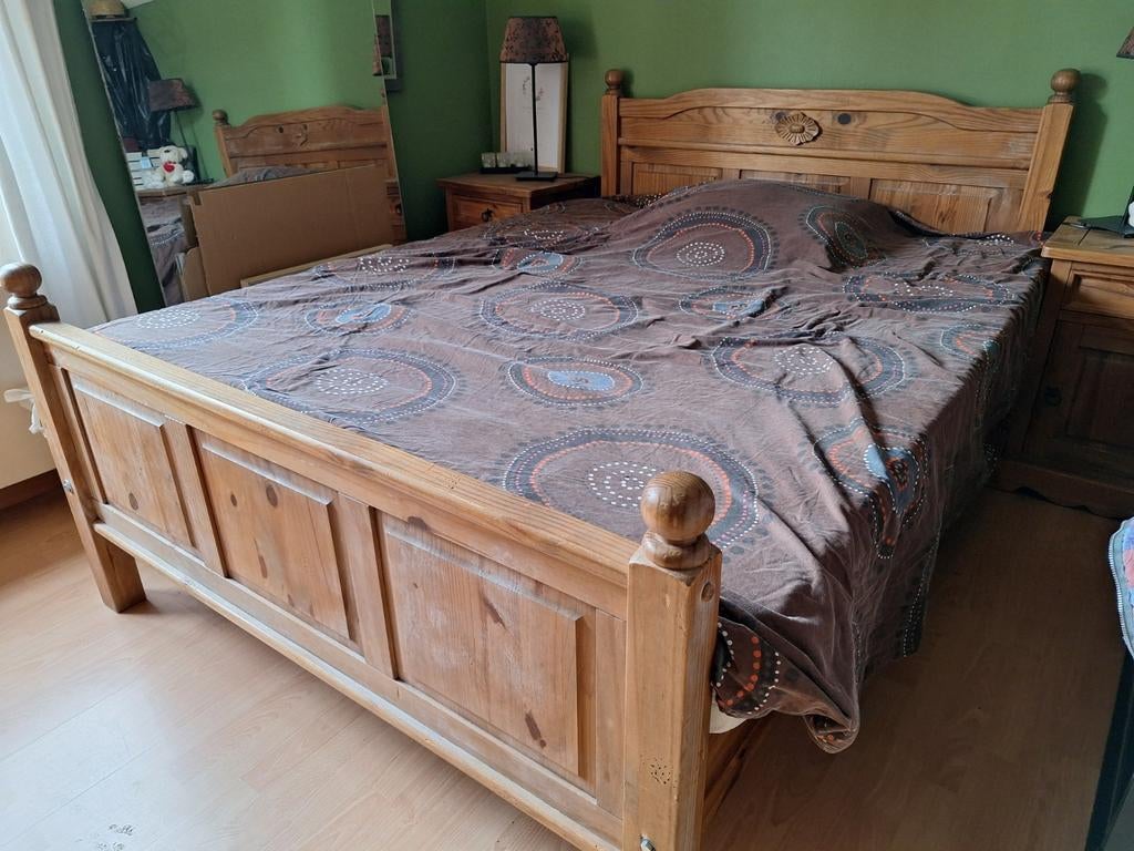 bed met 2 nachtkastjes, Huis en Inrichting, Slaapkamer | Bedden, Ophalen, Gebruikt