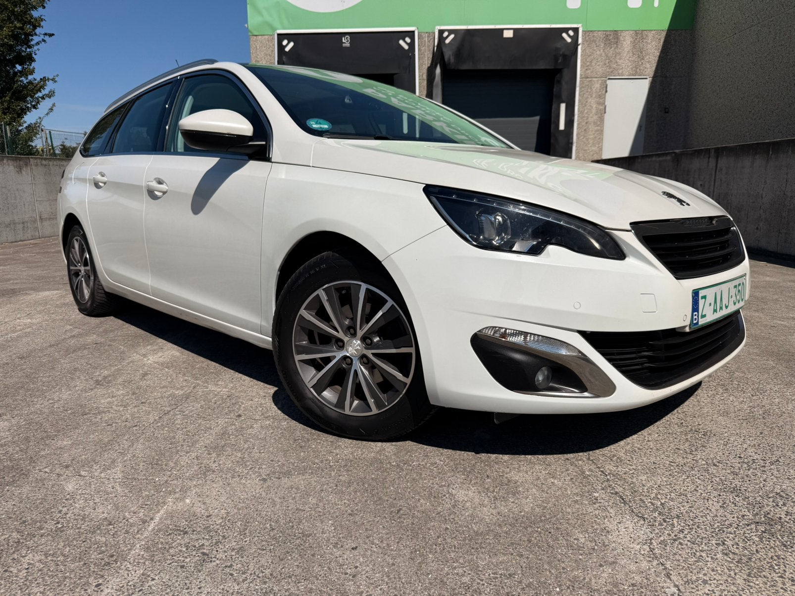 PEUGEOT 308 SW / 110.000km, Euro 6, Entreprise, Boîte manuelle, Noir