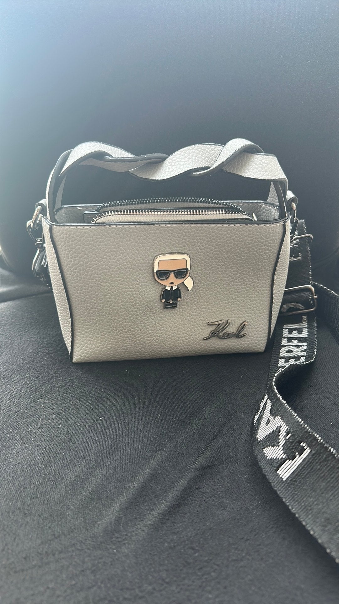 Sac Karl Lagerfeld, Enlèvement ou Envoi, Comme neuf