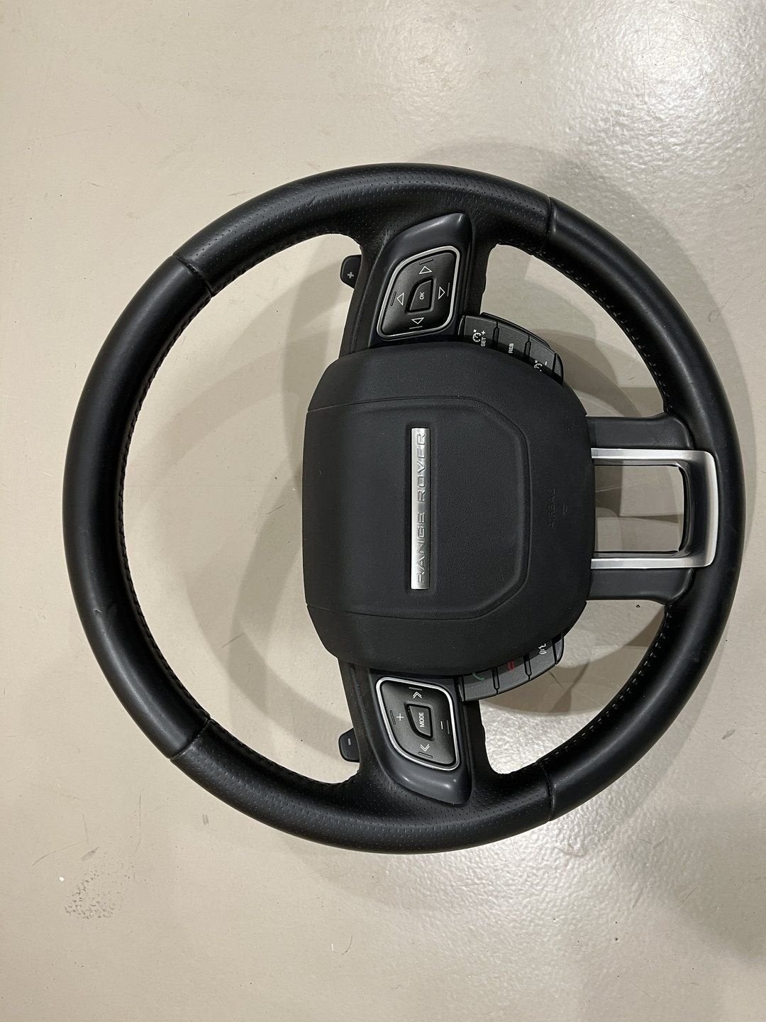 Land Rover Range Rover Evoque stuurwiel met airbag Model L53, -, -, Ophalen of Verzenden, -