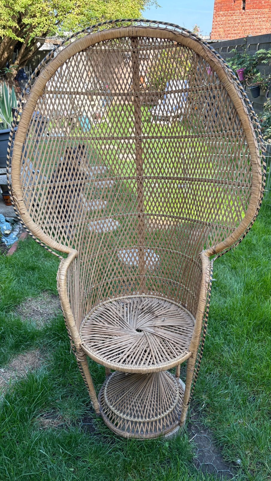 Vintage pauwenstoel, Ophalen, Zo goed als nieuw, Rotan