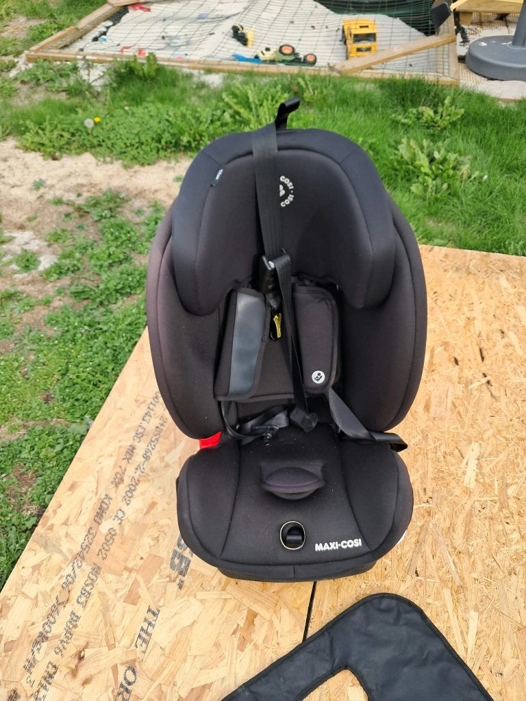 Maxi-Cosi autostoel (type: Titan), Ophalen, Gebruikt, Verstelbare rugleuning, 9 t/m 36 kg