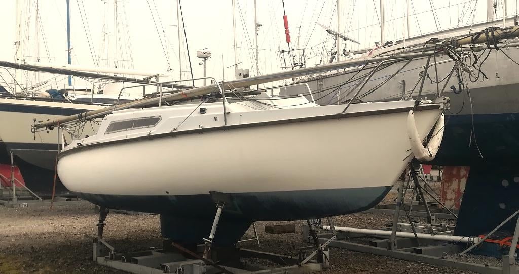 EDEL 4 : Voilier avec voiles, moteur et remorque, Sports nautiques & Bateaux, Bateau de plaisance ou Cruiser, Enlèvement, Utilisé