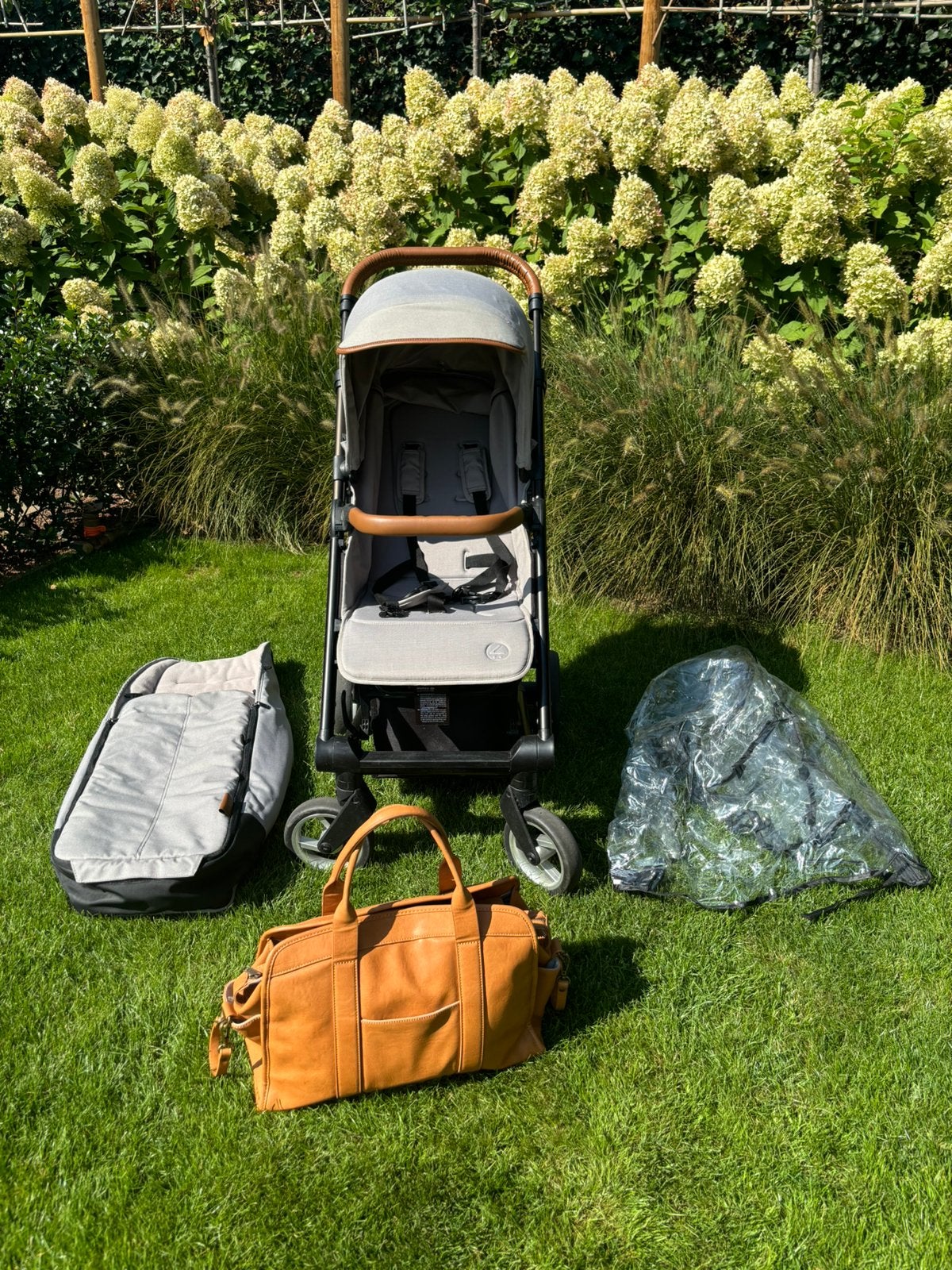 Plooibuggy Mutsy Nexo met winter voetenzak en regenhoes, Kinderen en Baby's, Gebruikt, Verstelbare duwstang, Mutsy, Ophalen
