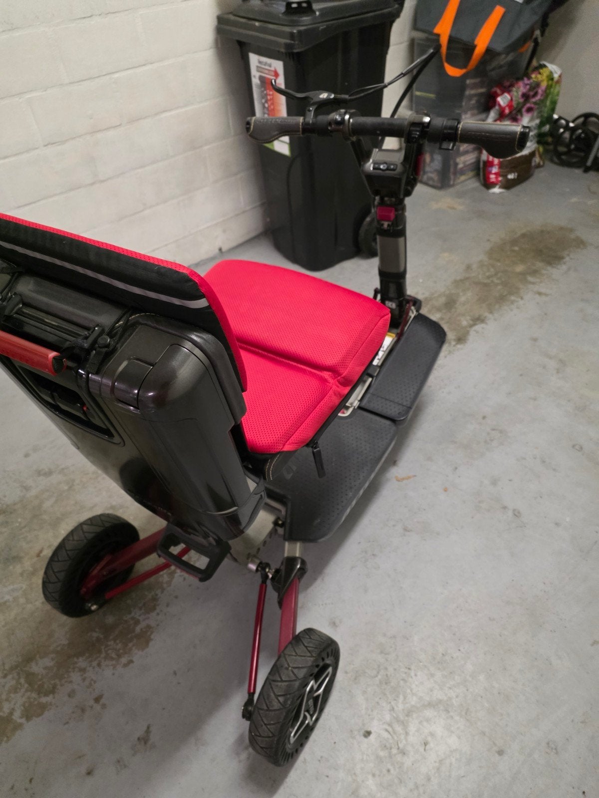 Trottinette Atto en bon état, Divers, Enlèvement