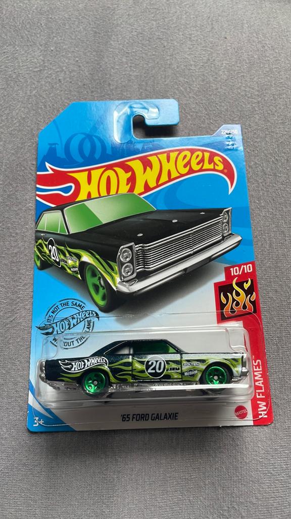 Hotwheels ‘65 ford galaxy, Ophalen, Zo goed als nieuw