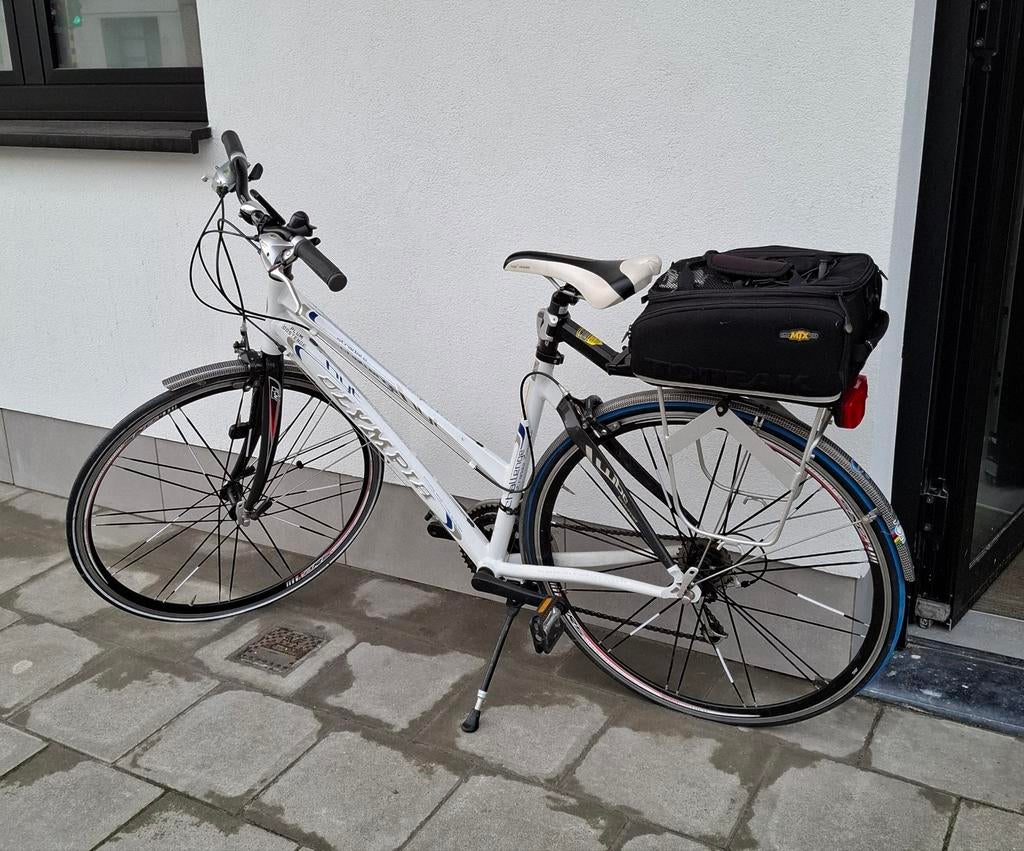 (Koers) Fiets, Olympia, fijne bandjes, wit, ik ben 168cm, Ophalen
