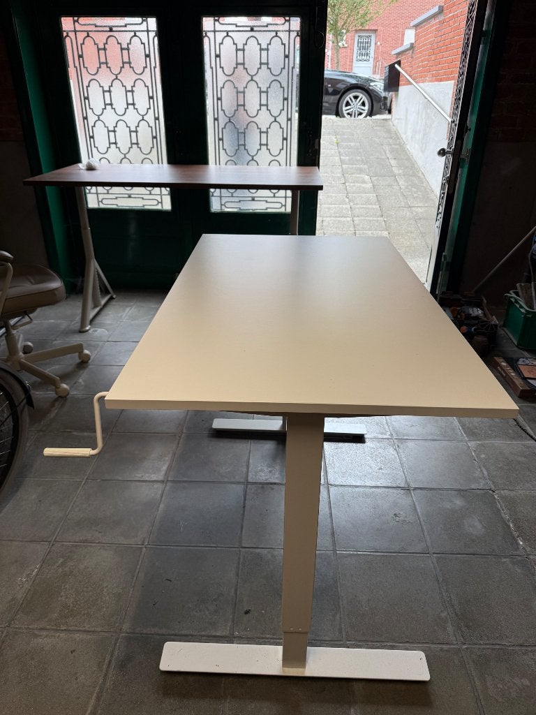 Bureau zit/sta wit, Huis en Inrichting, Ophalen, Zit-sta bureau, Scandinavisch, Zo goed als nieuw