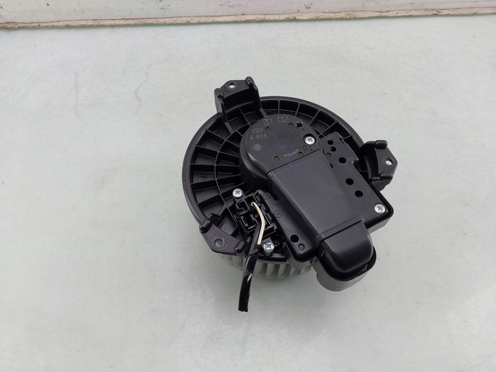 KACHEL VENTILATORMOTOR Yaris III (P13) (|871030D220|), Gebruikt, Kundenbetreuung@toyota.de, Toyota, Toyota-Allee 2
50858  Köln, DE