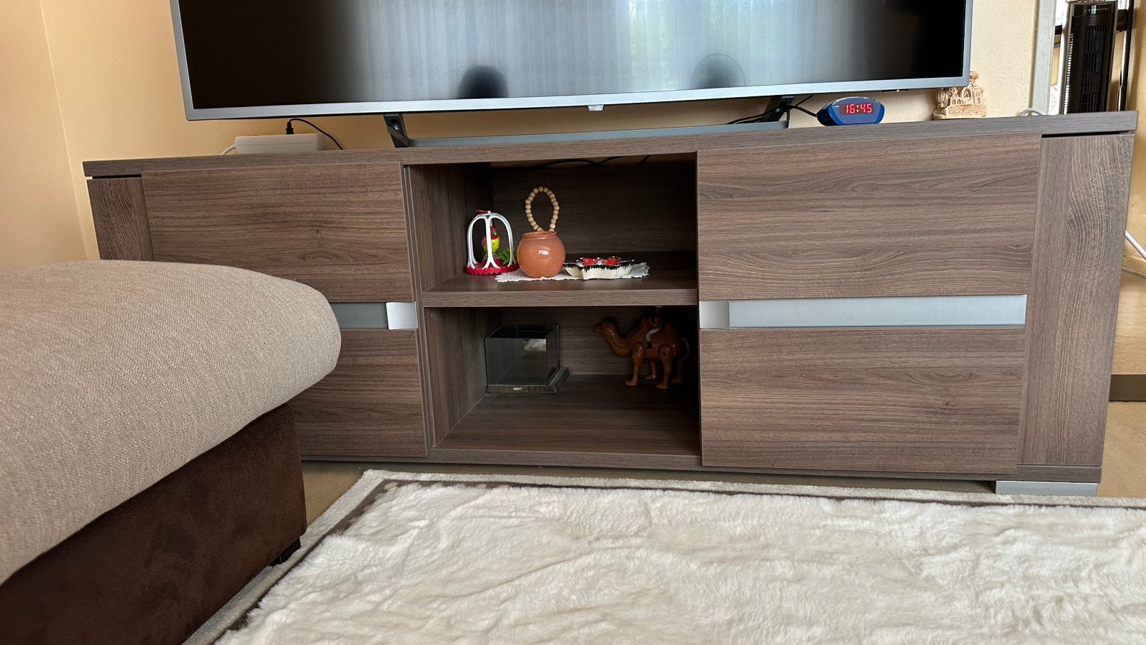 Modern tv-meubel / dressoir in eiken decor, zeer goede staat, Huis en Inrichting, Ophalen, Zo goed als nieuw