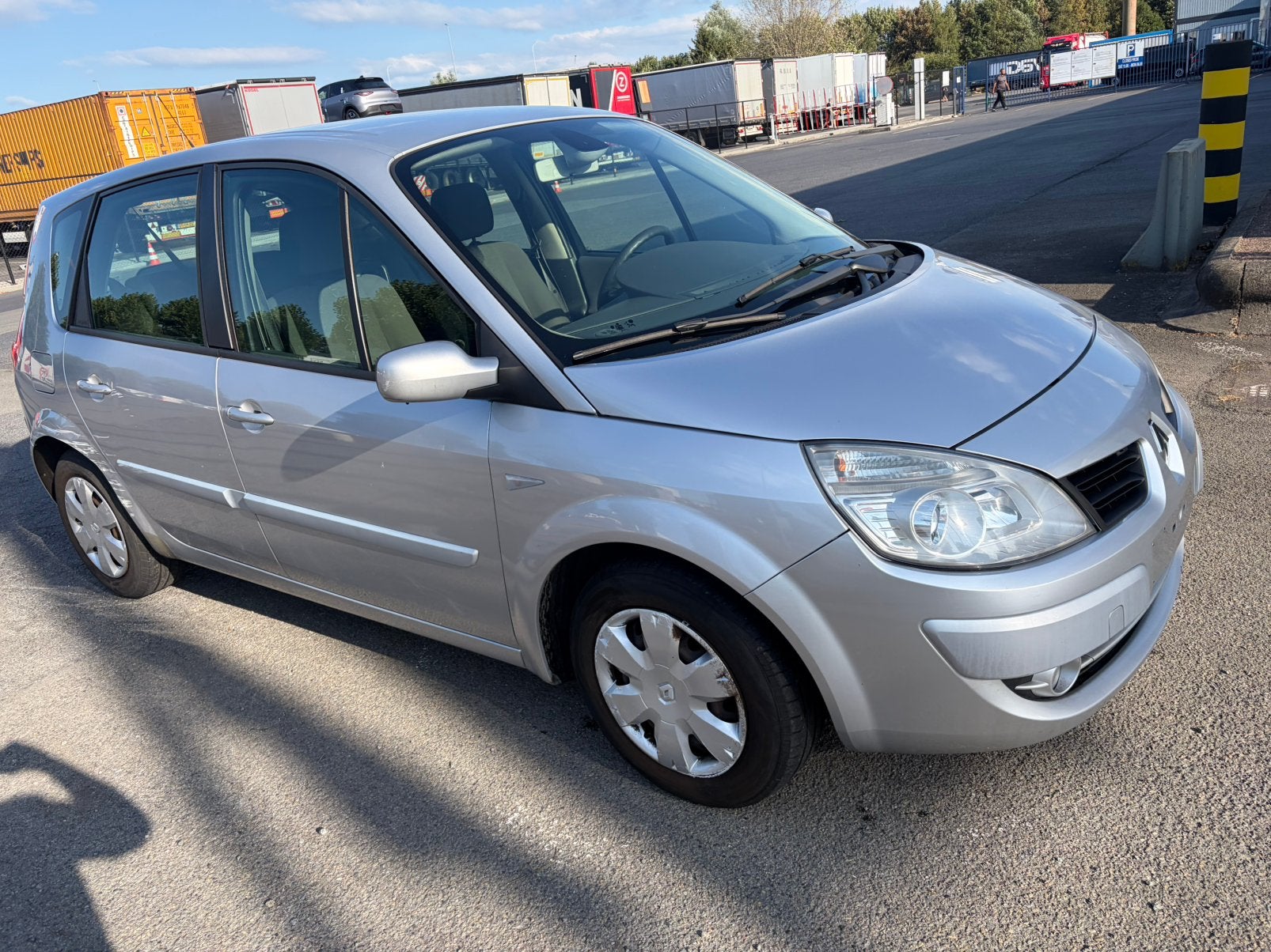 Renault megane scenic 1.5d, Autos, Argent ou Gris, Achat, Entreprise, Boîte manuelle