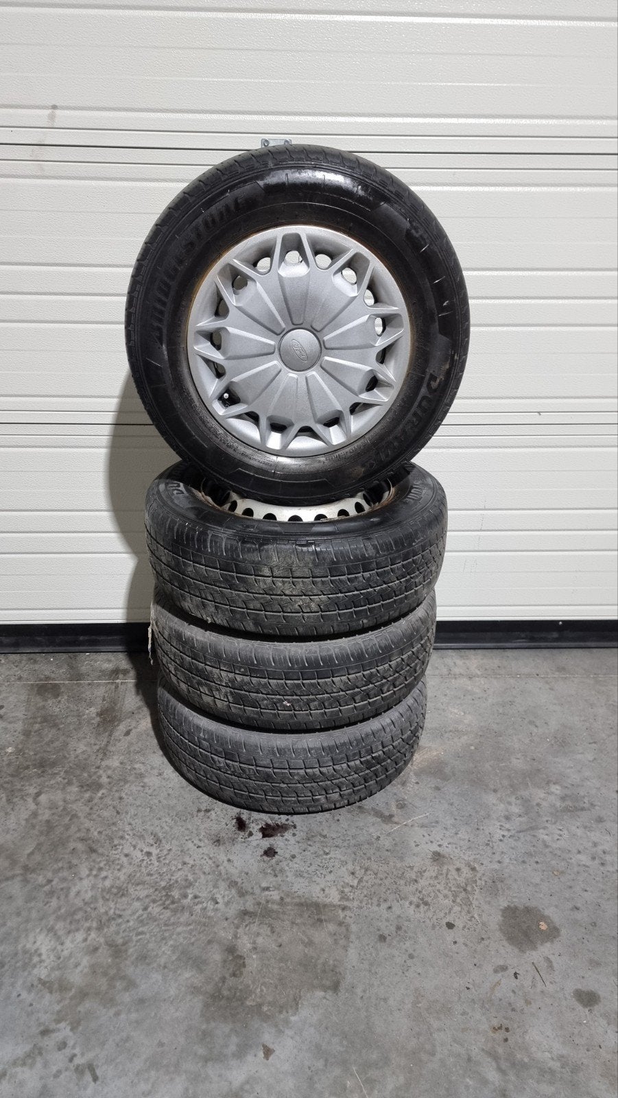 5 x 160 215/65 R15C, Enlèvement ou Envoi, Utilisé, Ford
