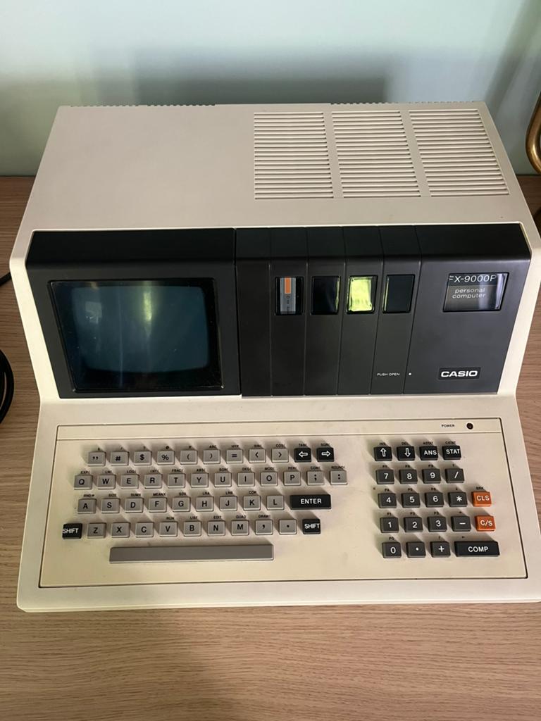 Casio FX-9000P personal computer (m2403713612) — Vintage Computers