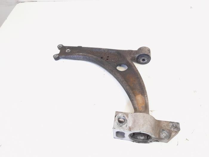 Bras de suspension avant gauche d'un Volkswagen Passat, Autos : Pièces & Accessoires, Volkswagen, -, 3 mois de garantie, Utilisé