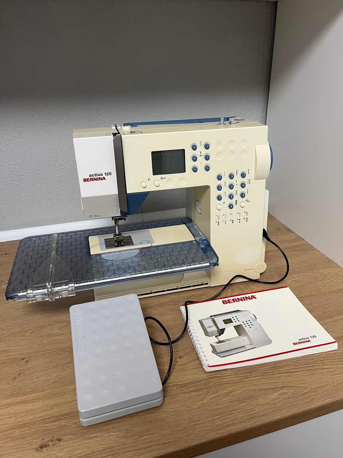 Bernina Activa 125 Naaimachine, Enlèvement, Comme neuf, Machine à coudre, Bernina