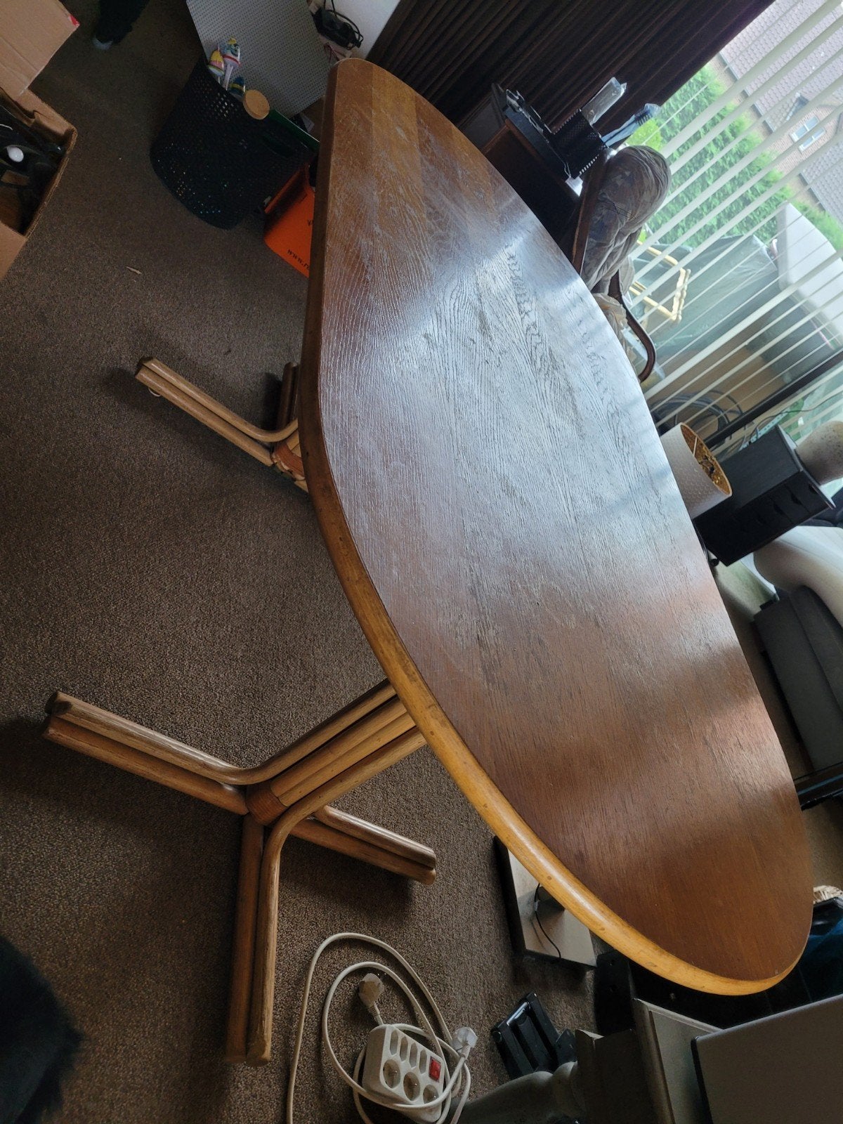 eikenhouten tafel, Ophalen